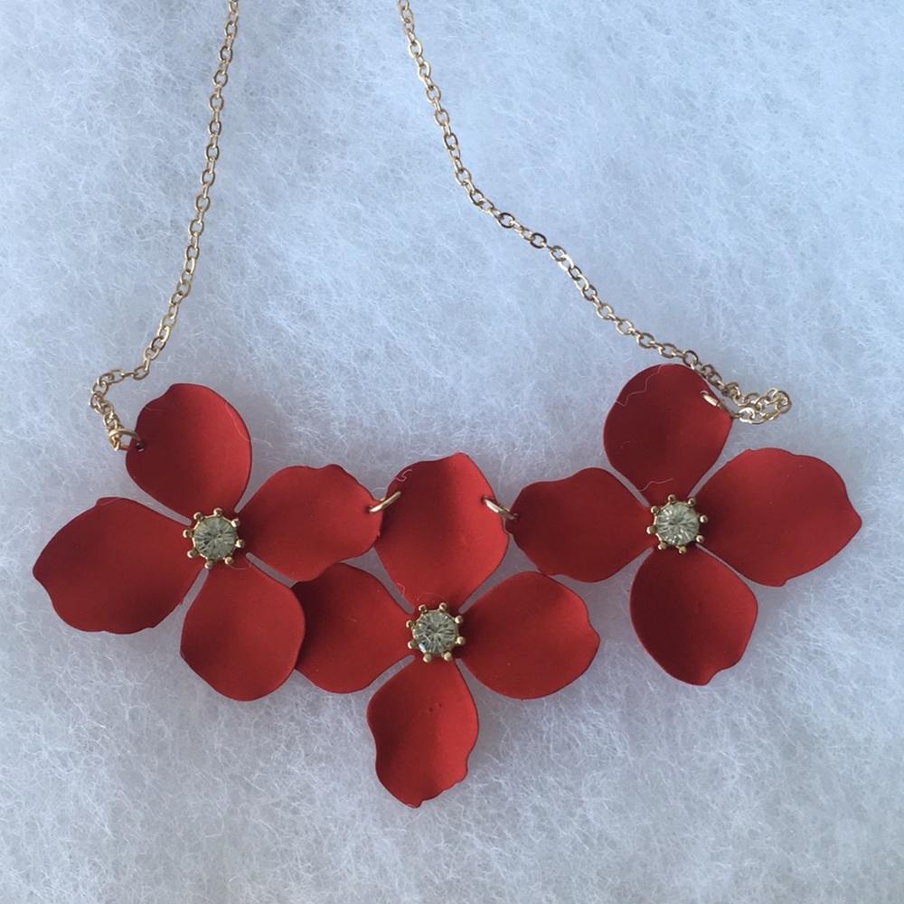 Flower necklace